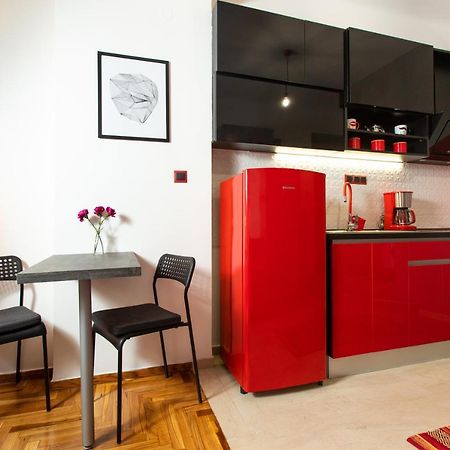 Downtown Luxury Boutique Suites : The Red Suite Салоники Экстерьер фото